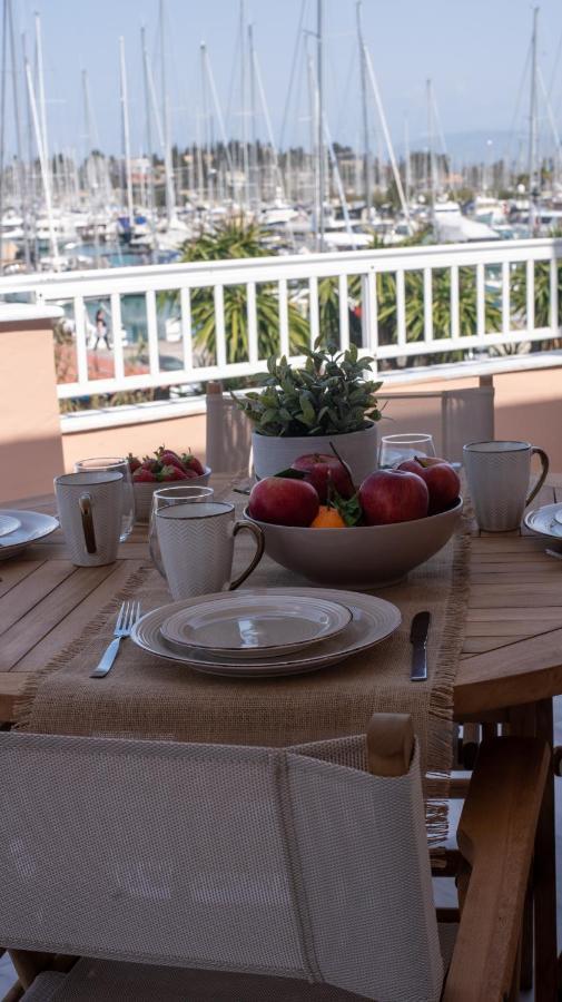 Christina'S Apartment คอนโตกาลิ ภายนอก รูปภาพ