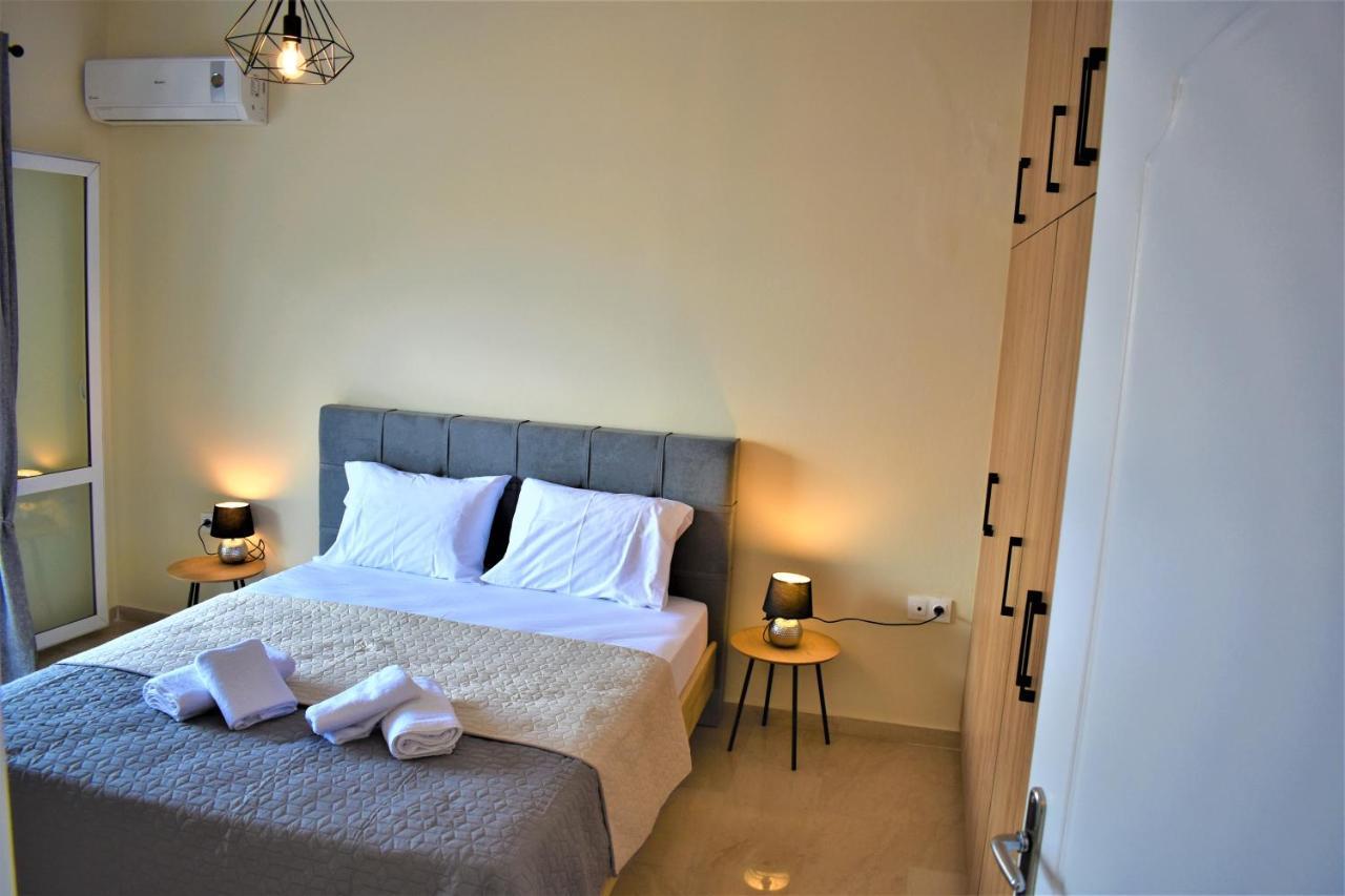 Christina'S Apartment คอนโตกาลิ ภายนอก รูปภาพ